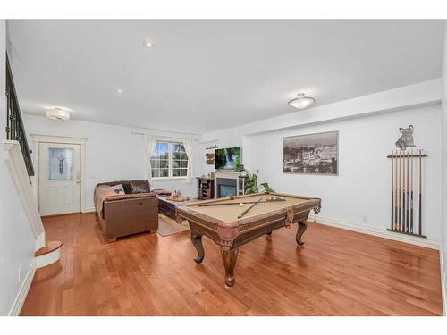 1506 33 Avenue Sw, Calgary, AB - Indoor Photo Showing Kitchen