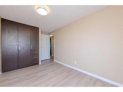 77-1155 Falconridgee Drive Ne, Calgary, AB - Indoor Photo Showing Other Room