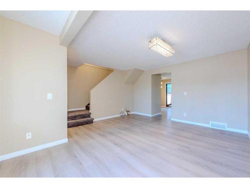 77-1155 Falconridgee Drive Ne, Calgary, AB - Indoor Photo Showing Other Room