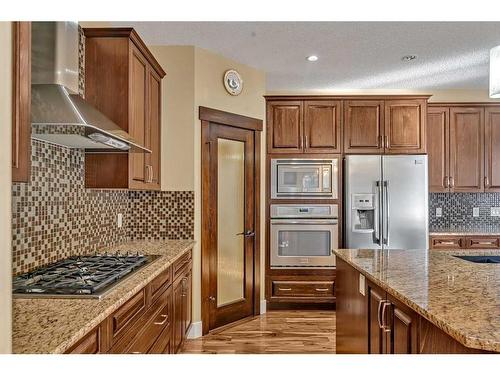 161 Stonemere Close, Chestermere, AB - Indoor Photo Showing Kitchen With Upgraded Kitchen