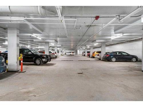 1001-1053 10 Street Sw, Calgary, AB - Indoor Photo Showing Garage