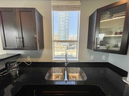 1001-1053 10 Street Sw, Calgary, AB - Indoor Photo Showing Kitchen