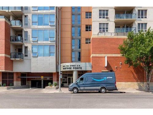 1001-1053 10 Street Sw, Calgary, AB - Outdoor With Balcony With Facade