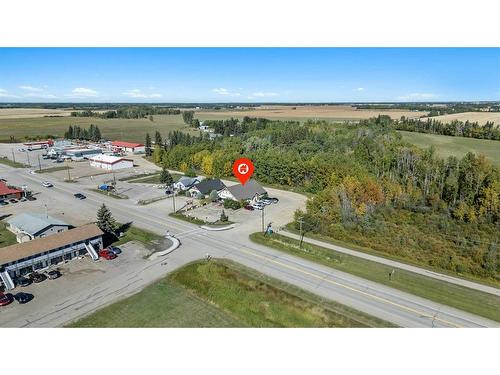 1916 10 Avenue, Rural Red Deer County, AB 