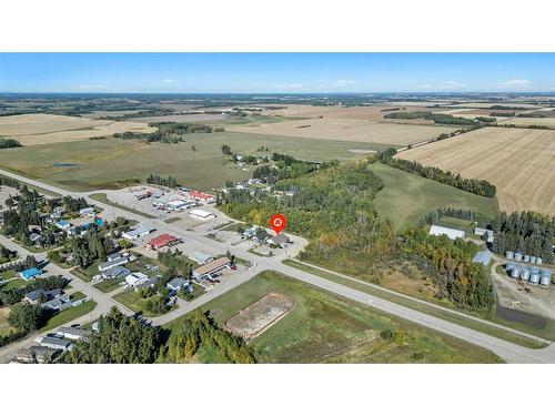 1916 10 Avenue, Rural Red Deer County, AB 