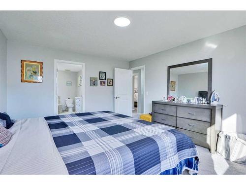 1715 Baywater View Sw, Airdrie, AB - Indoor Photo Showing Bedroom