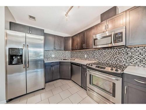 306-1320 1 Street Se, Calgary, AB - Indoor Photo Showing Kitchen With Upgraded Kitchen