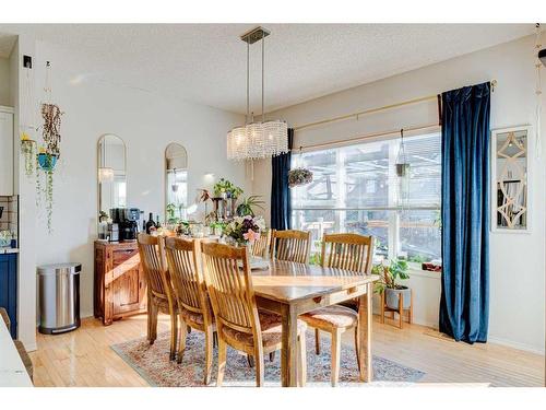 71 Copperfield Point Se, Calgary, AB - Indoor Photo Showing Dining Room