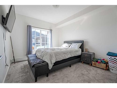 4418-99 Copperstone Park Se, Calgary, AB - Indoor Photo Showing Bedroom