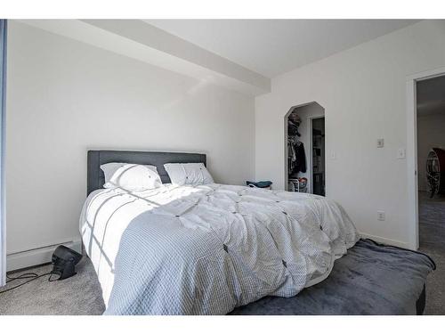 4418-99 Copperstone Park Se, Calgary, AB - Indoor Photo Showing Bedroom