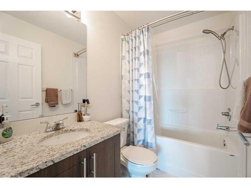 4418-99 Copperstone Park Se, Calgary, AB - Indoor Photo Showing Bathroom