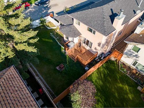 135 Sandringham Road Nw, Calgary, AB - Outdoor