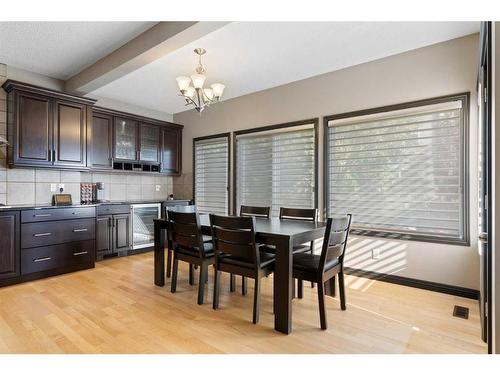 168 Sunset View, Cochrane, AB - Indoor Photo Showing Dining Room