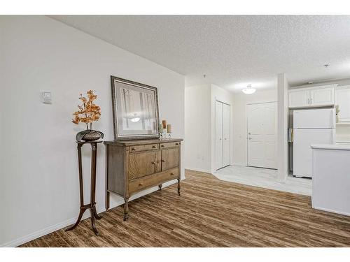 3141-1818 Simcoe Boulevard Sw, Calgary, AB - Indoor