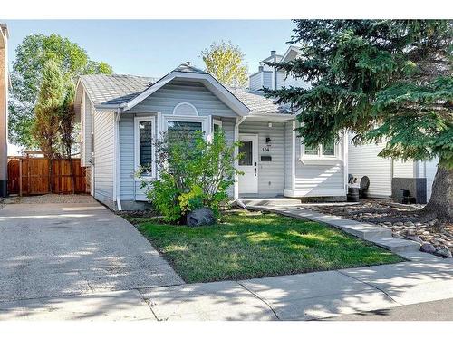 104 Mckerrell Crescent Se, Calgary, AB - Outdoor