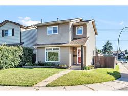 4 Erin Grove Close SE Calgary, AB T2B 2T4