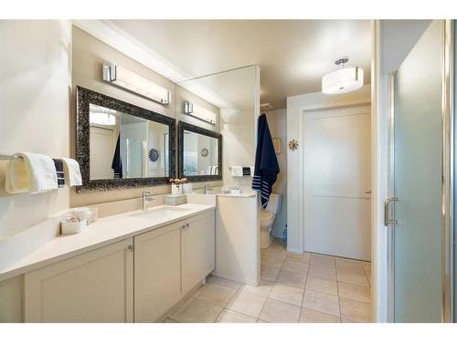 405-838 19 Avenue Sw, Calgary, AB - Indoor Photo Showing Bathroom