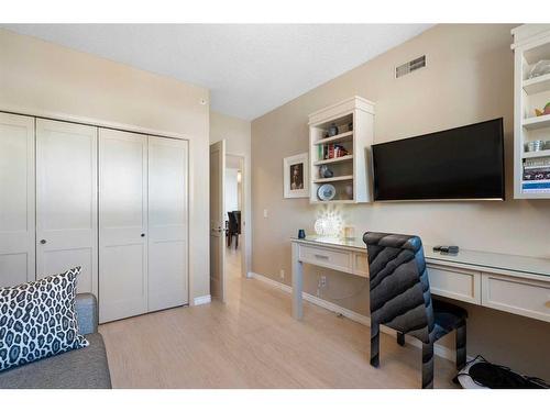 405-838 19 Avenue Sw, Calgary, AB - Indoor Photo Showing Office