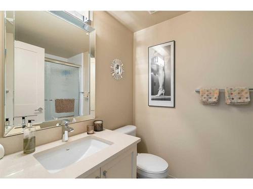 405-838 19 Avenue Sw, Calgary, AB - Indoor Photo Showing Bathroom