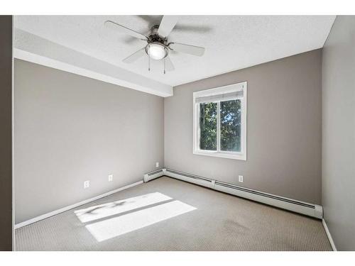 1228-2371 Eversyde Avenue Sw, Calgary, AB - Indoor Photo Showing Other Room