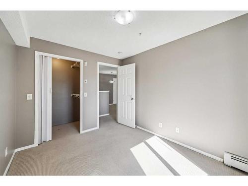 1228-2371 Eversyde Avenue Sw, Calgary, AB - Indoor Photo Showing Other Room