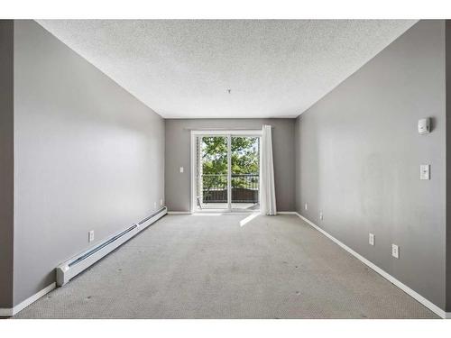 1228-2371 Eversyde Avenue Sw, Calgary, AB - Indoor Photo Showing Other Room