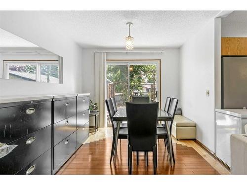 79 Lake Sylvan Close Se, Calgary, AB - Indoor Photo Showing Dining Room