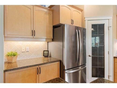 123 West Creek Meadow, Chestermere, AB - Indoor Photo Showing Kitchen