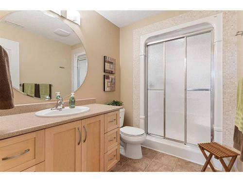 123 West Creek Meadow, Chestermere, AB - Indoor Photo Showing Bathroom