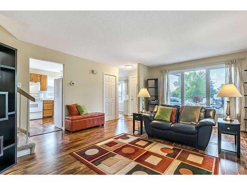 44 Sunhurst Place Se, Calgary, AB - Indoor Photo Showing Living Room