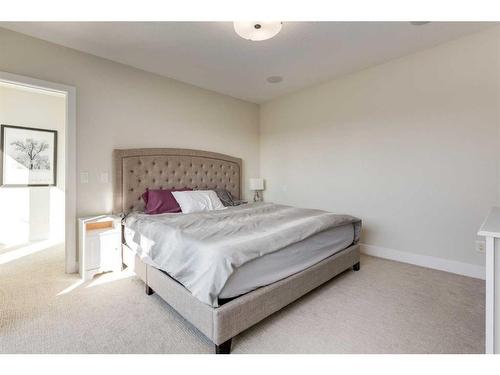 103-1921 27 Street Sw, Calgary, AB - Indoor Photo Showing Bedroom