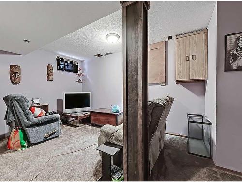 96 Beddington Circle Ne, Calgary, AB - Indoor