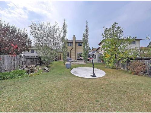 96 Beddington Circle Ne, Calgary, AB - Outdoor