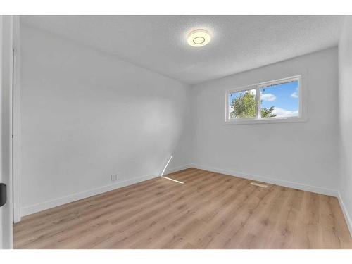 45 Templemont Drive Ne, Calgary, AB - Indoor Photo Showing Other Room