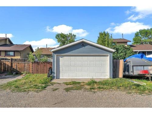 45 Templemont Drive Ne, Calgary, AB - Outdoor