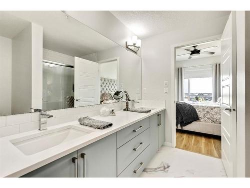 1301-220 Seton Grove Se, Calgary, AB - Indoor Photo Showing Bathroom