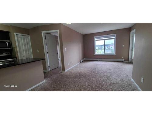 2310-81 Legacy Boulevard Se, Calgary, AB - Indoor Photo Showing Other Room