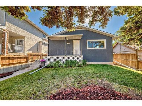 305 32 Avenue Ne, Calgary, AB - Outdoor With Deck Patio Veranda