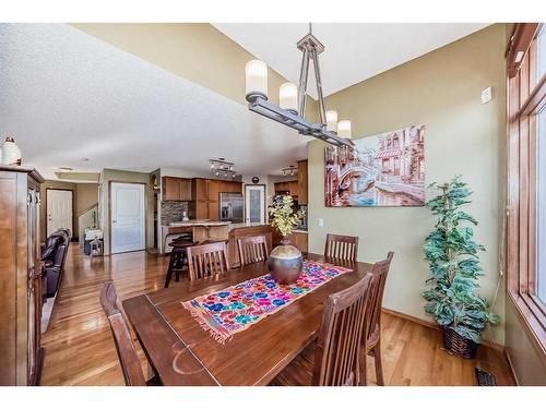 618 Rocky Ridge View Nw, Calgary, AB - Indoor Photo Showing Dining Room