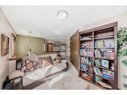 618 Rocky Ridge View Nw, Calgary, AB - Indoor