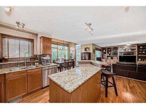 618 Rocky Ridge View Nw, Calgary, AB - Indoor Photo Showing Kitchen With Double Sink