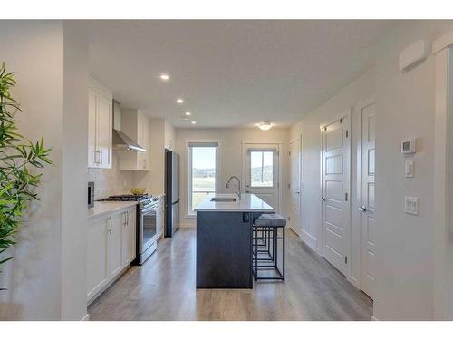 211-260 Rowley Way Nw, Calgary, AB - Indoor Photo Showing Kitchen