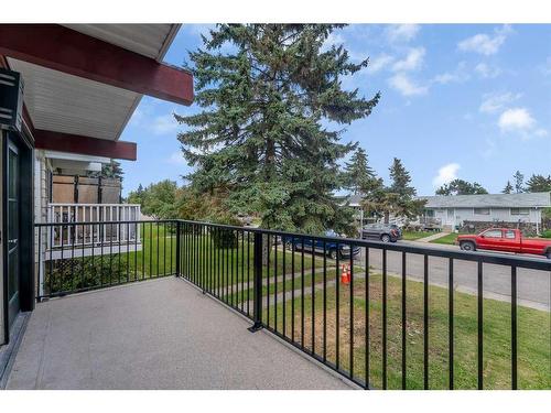 1327B 35 Street Se, Calgary, AB - Outdoor With Exterior