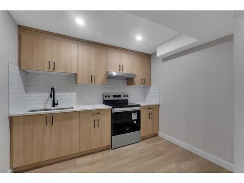 1327B 35 Street Se, Calgary, AB - Indoor Photo Showing Kitchen