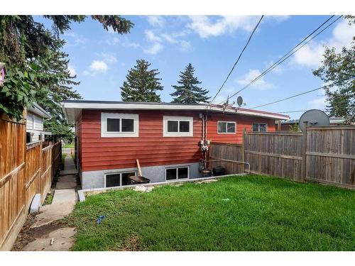 1327B 35 Street Se, Calgary, AB - Outdoor