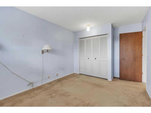 6355 Ranchview Drive Nw, Calgary, AB - Indoor Photo Showing Other Room