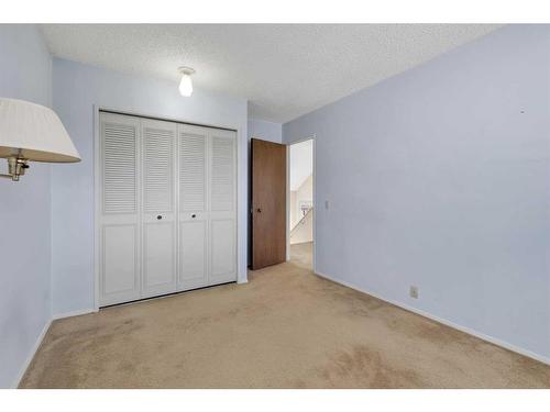 6355 Ranchview Drive Nw, Calgary, AB - Indoor Photo Showing Other Room