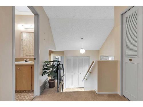 6355 Ranchview Drive Nw, Calgary, AB - Indoor Photo Showing Other Room