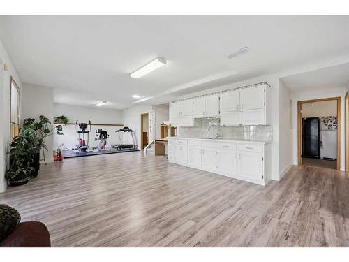 1360 Shawnee Road Sw, Calgary, AB - Indoor