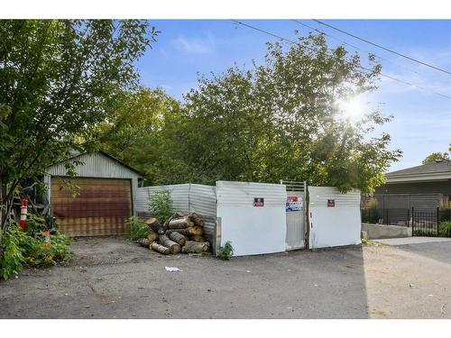 906 8 Avenue Se, Calgary, AB - Outdoor